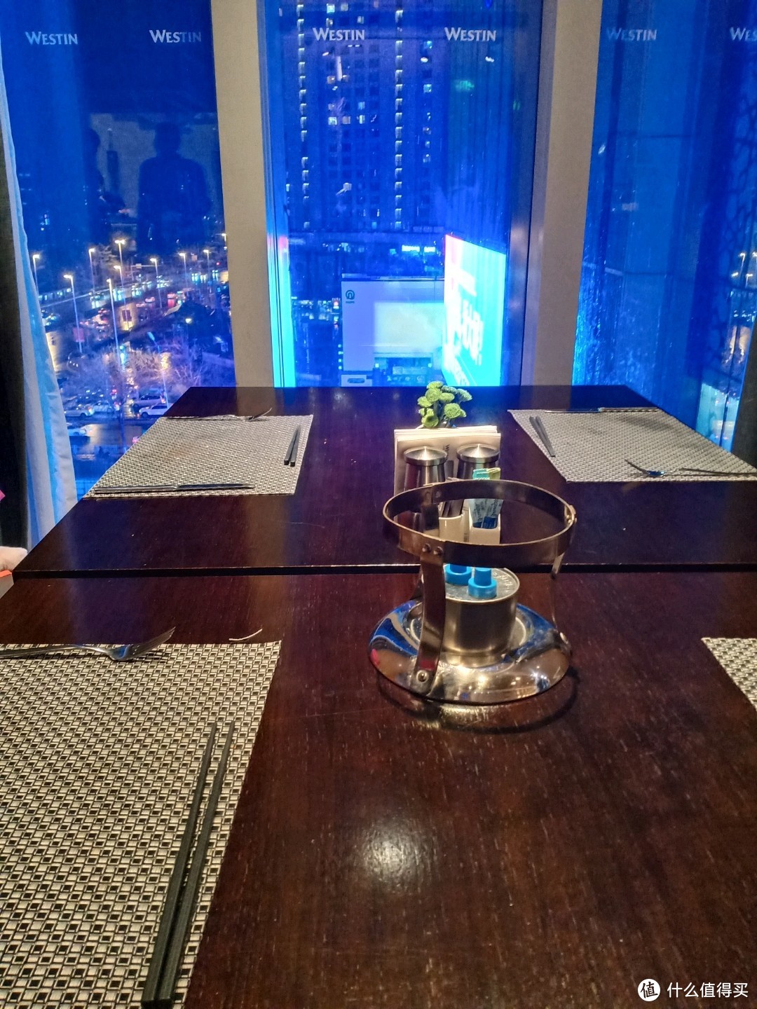 五星级酒店的自助到底咋样,探店五四广场旁威斯汀酒店知味西餐厅自助餐小结